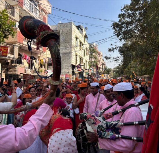 उत्तराखण्ड धरोहर संरक्षण समिति  द्वारा आयोजित भव्य होली मिलन समारोह में रंग, उत्साह और संस्कृति का सुंदर संगम देखने को मिला।